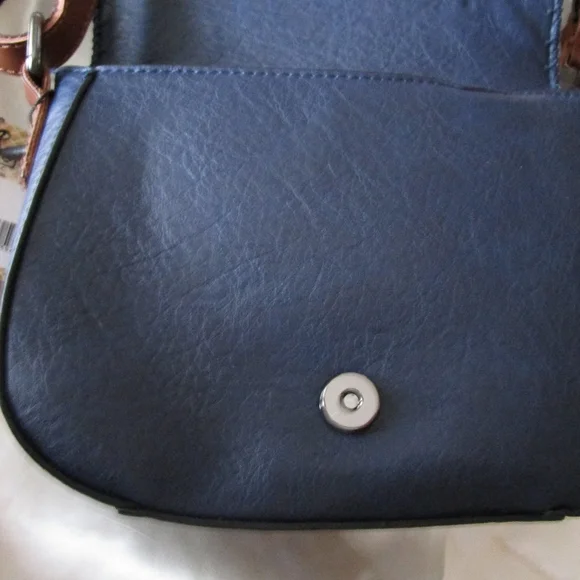 ⚡SALE ⚡NWT Hayden Harnett Saddle Bag in Blue - Picture 6 of 8